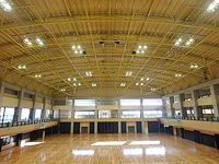 某スポーツセンター壁取付輻射冷暖房機